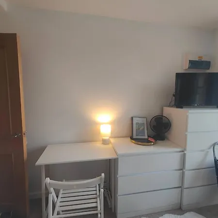 Central Caversham Reading One Bed Flat Exterior photo