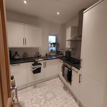 Central Caversham Reading One Bed Flat Exterior photo