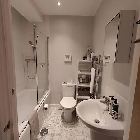 Central Caversham Reading One Bed Flat Exterior photo