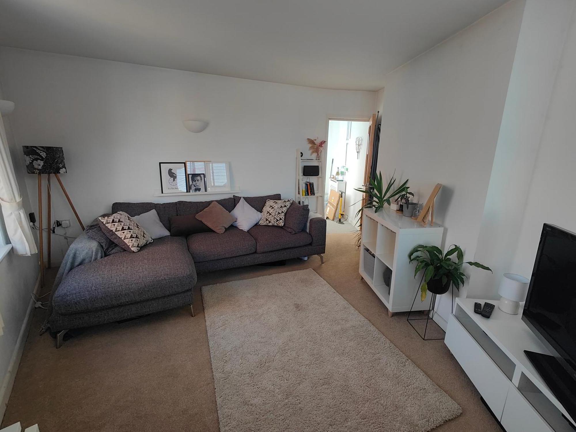 Caversham One Bed Flat *